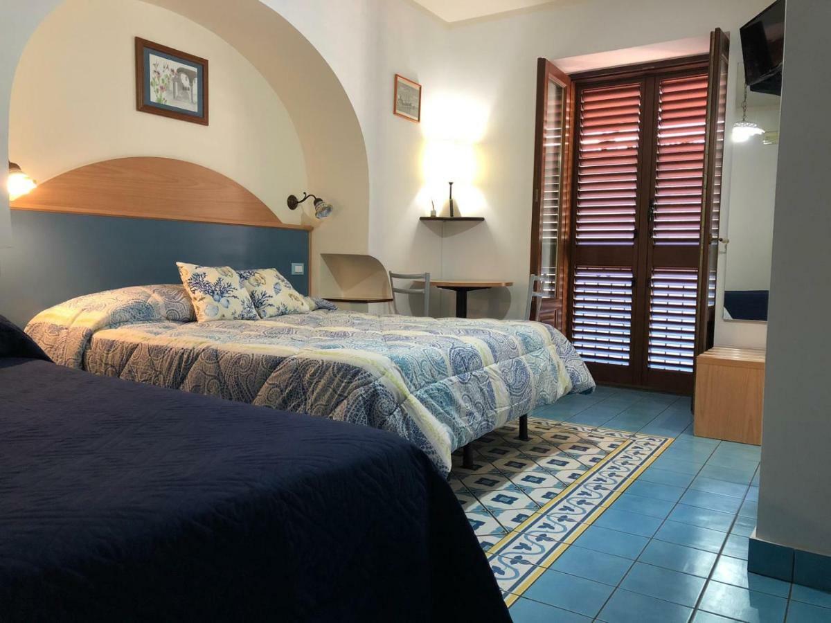 Diana Brown B&B Affittacamere Lipari  Eksteriør bilde