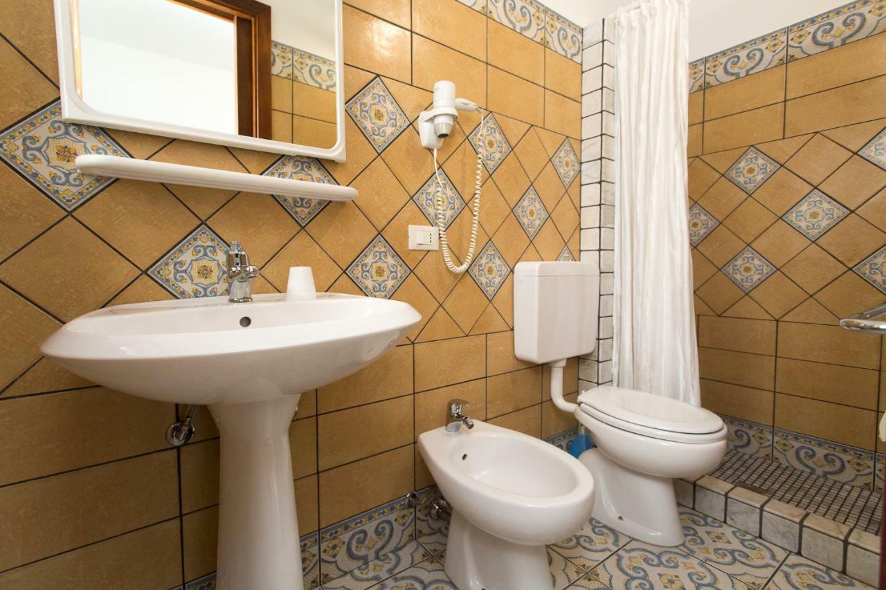 Diana Brown B&B Affittacamere Lipari  Eksteriør bilde