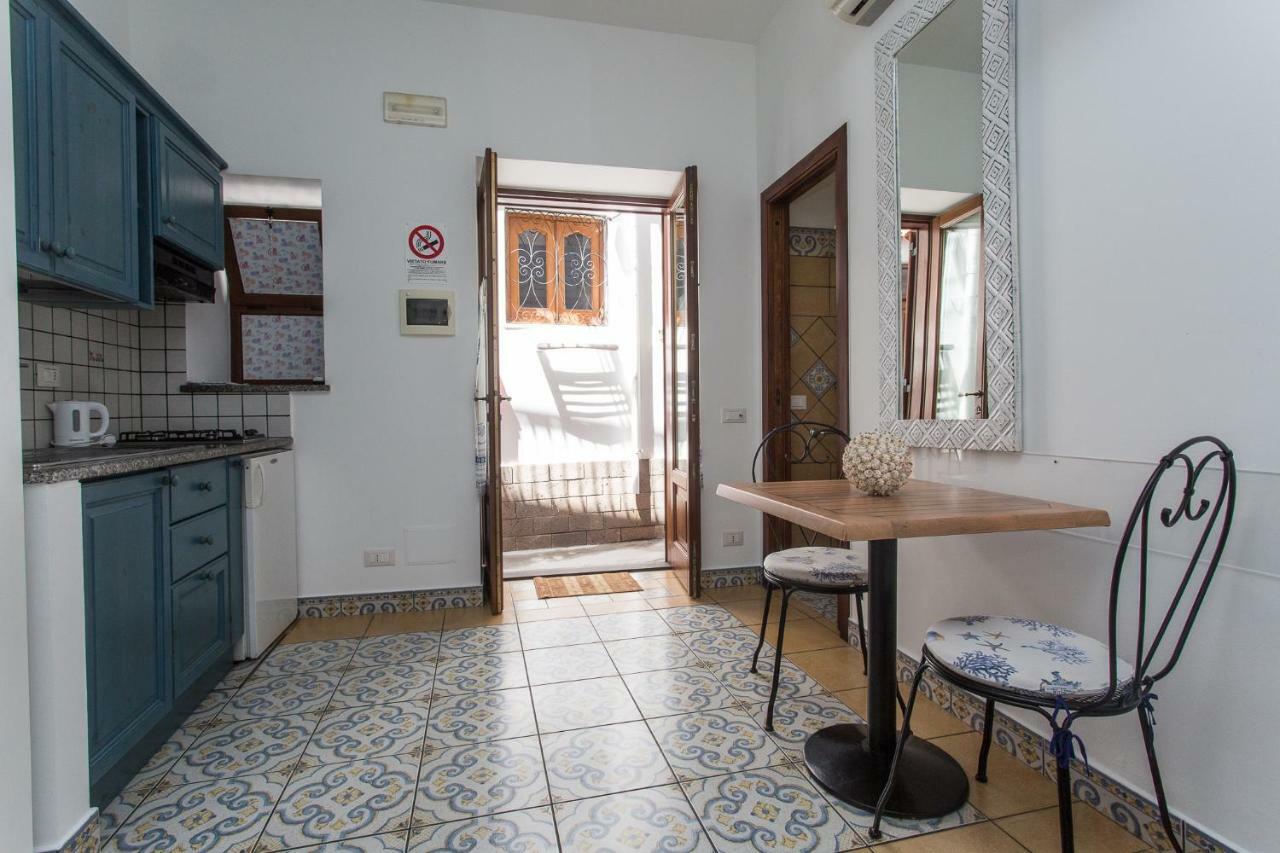 Diana Brown B&B Affittacamere Lipari  Eksteriør bilde